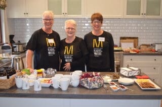 Mrrwf volunteers